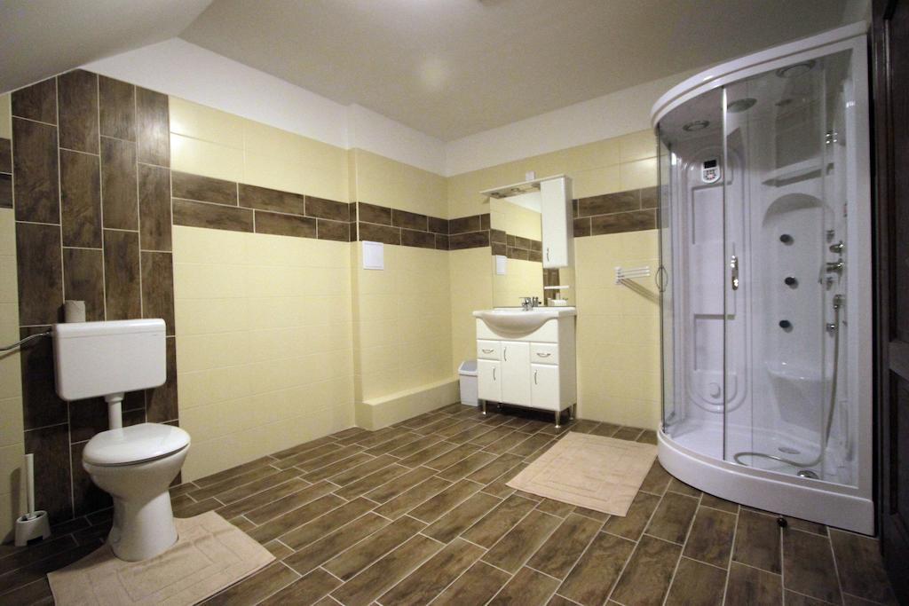 Patkoszeg Vendeghaz Hotel Kaposfo Phòng bức ảnh