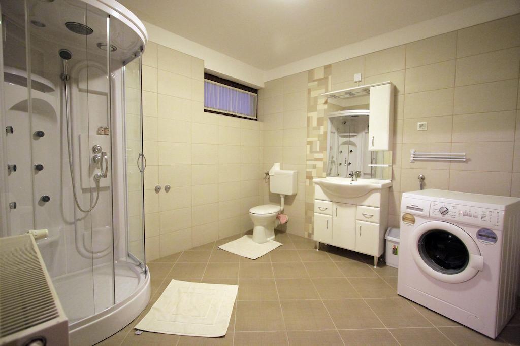 Patkoszeg Vendeghaz Hotel Kaposfo Phòng bức ảnh
