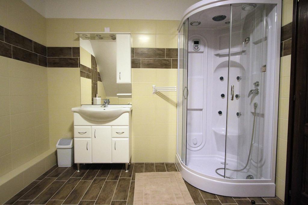 Patkoszeg Vendeghaz Hotel Kaposfo Phòng bức ảnh