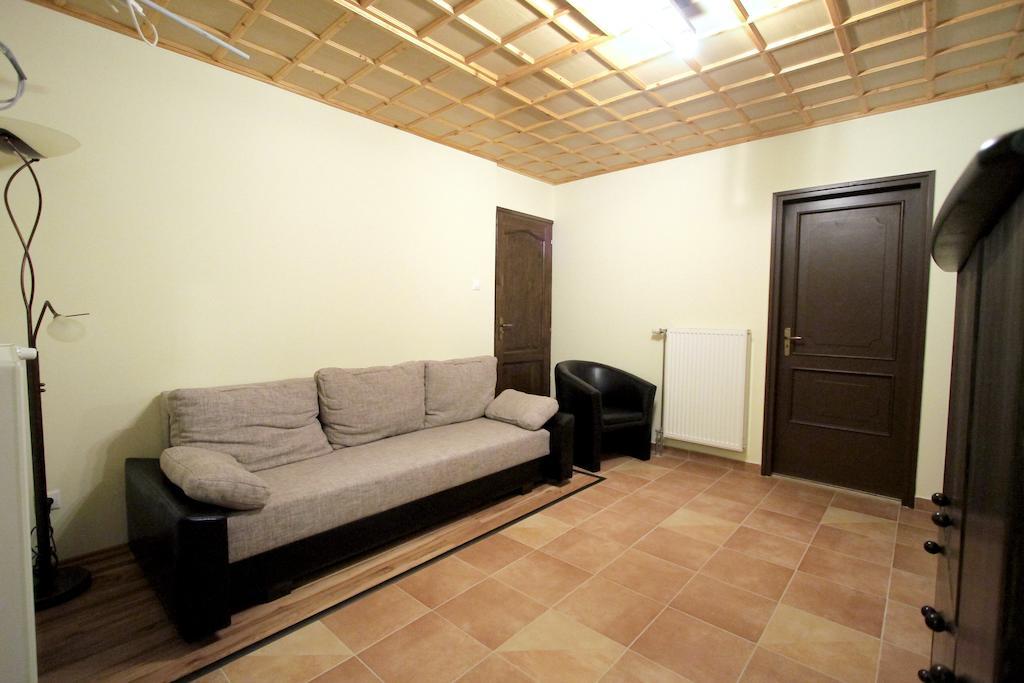 Patkoszeg Vendeghaz Hotel Kaposfo Ngoại thất bức ảnh