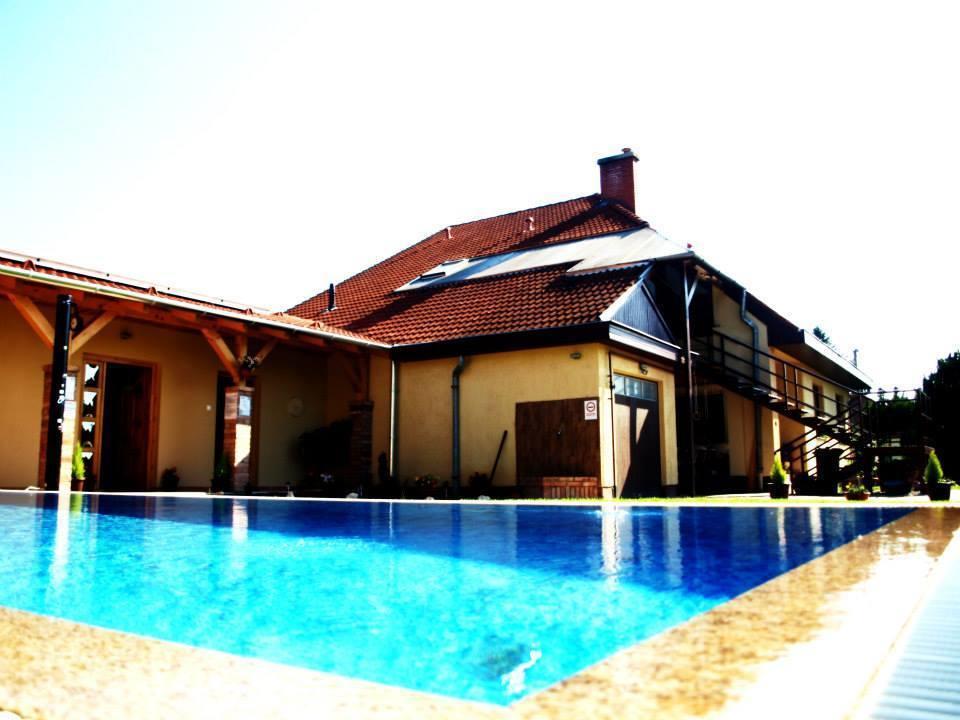 Patkoszeg Vendeghaz Hotel Kaposfo Ngoại thất bức ảnh